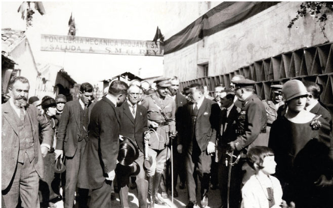 Visita de S. M. el Rey Alfonso XIII a las instalaciones de Tonelería Murua, 1925
